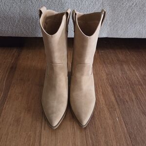 Pink Lily Beige Ankle Booties